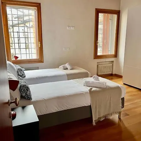 Il Duomo,150 Meters. Charm In Downtown