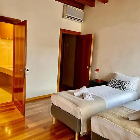 Il Duomo,150 Meters. Charm In Downtown Апартаменты