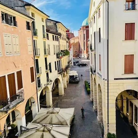 Il Duomo,150 Meters. Charm In Downtown * Vicenza