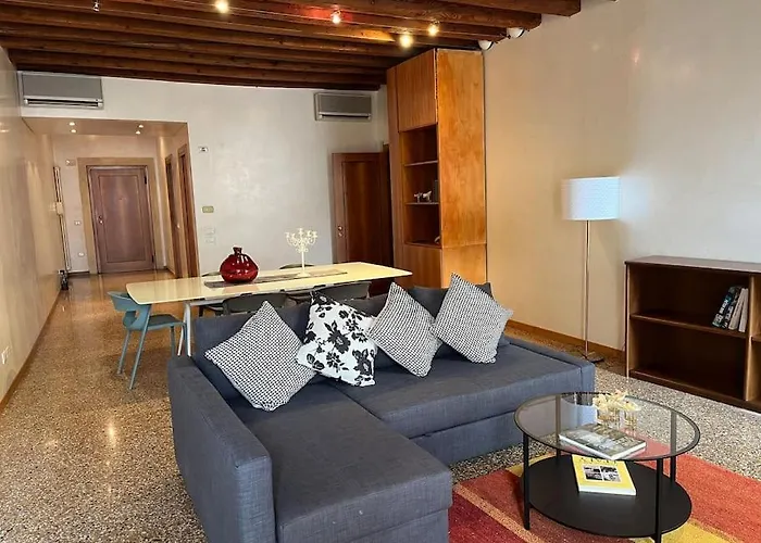 Il Duomo,150 Meters. Charm In Downtown Apartment *