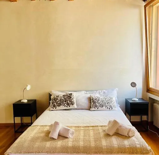 Il Duomo,150 Meters. Charm In Downtown Apartment *