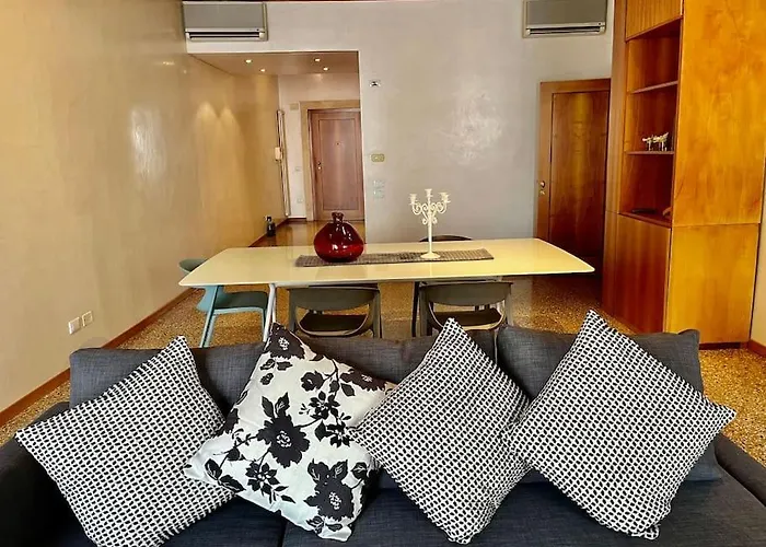 Il Duomo,150 Meters. Charm In Downtown