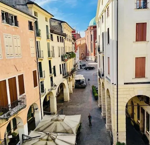 Il Duomo,150 Meters. Charm In Downtown * Vicenza
