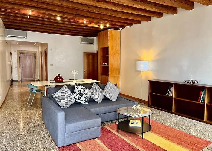 Apartment Il Duomo,150 Meters. Charm In Downtown