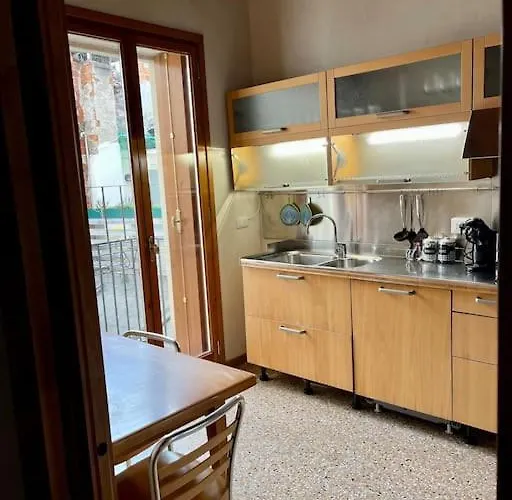 Apartment Il Duomo,150 Meters. Charm In Downtown